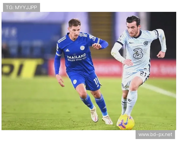 意甲与法甲目前的参赛球队及差异分析