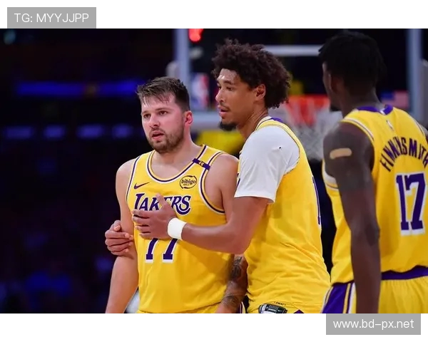 湖人对战火箭队比赛视频录像及经典片段回顾